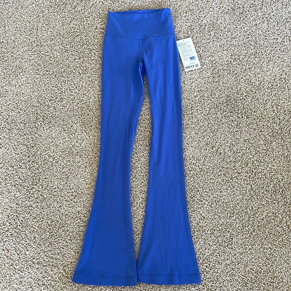 Lululemon align HR flare pant 32” in wild indigo, size 2,